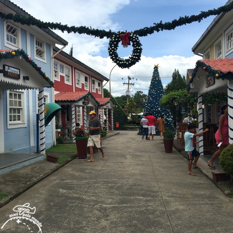 Rio De Janeiro Natal E Casa Do Papai Noel Em Penedo Mari Pelo Mundo